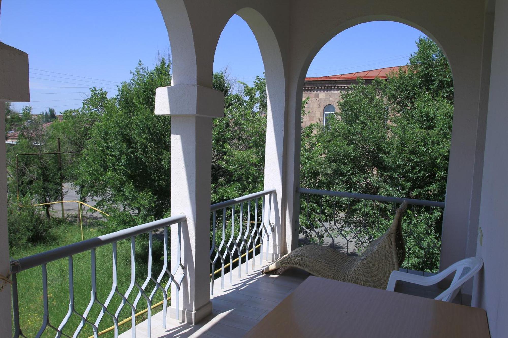 Health Resort Arzni 1 Екстериор снимка