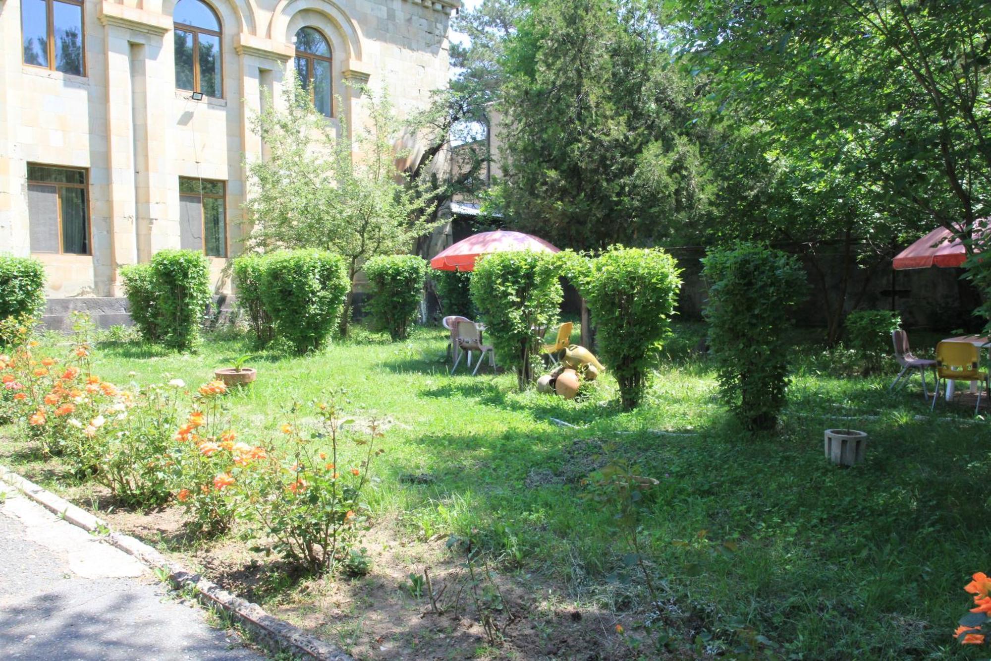 Health Resort Arzni 1 Екстериор снимка